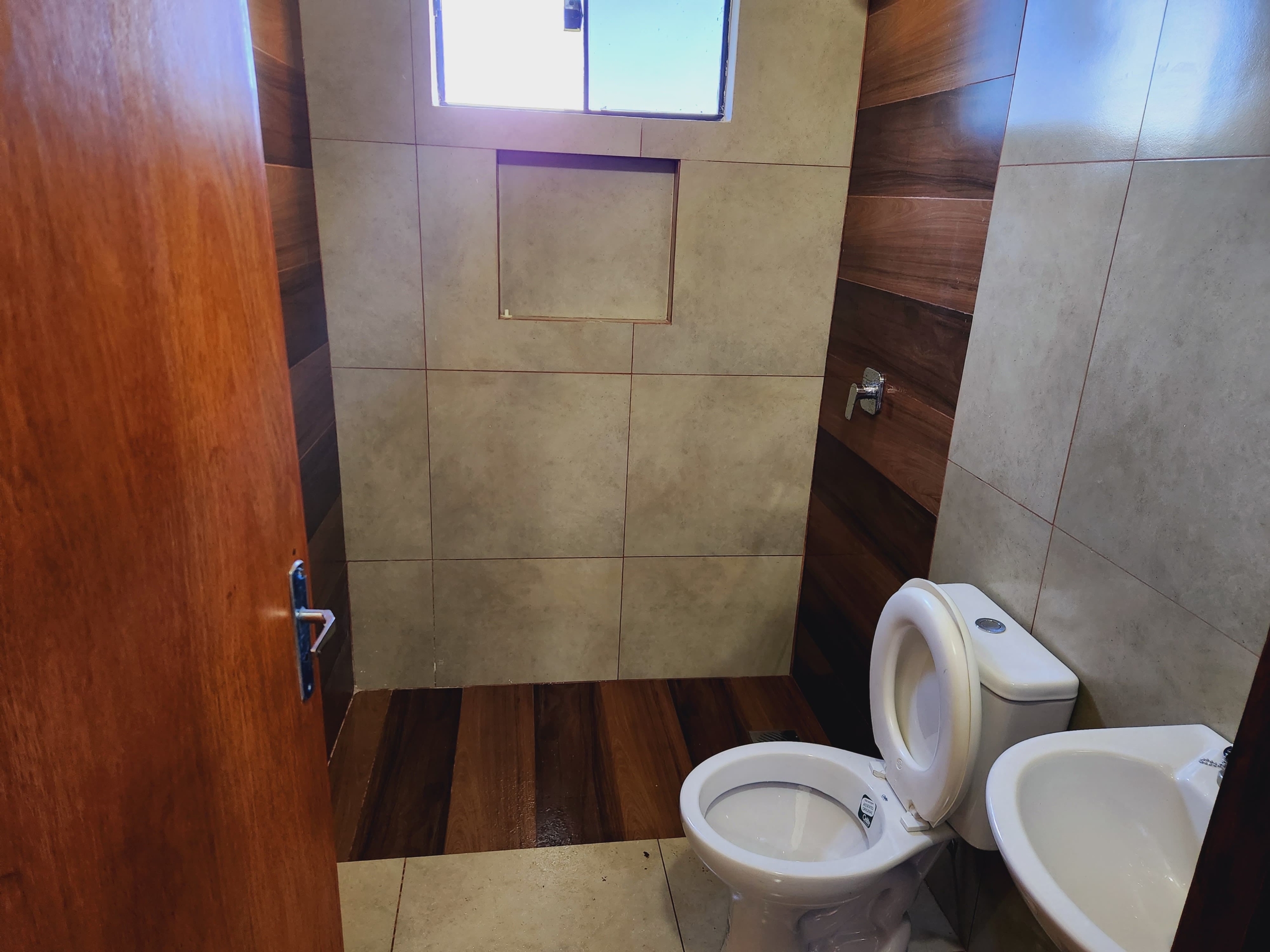 ca39ba23-b577-48c8-bfeb-d3a8e1b143af